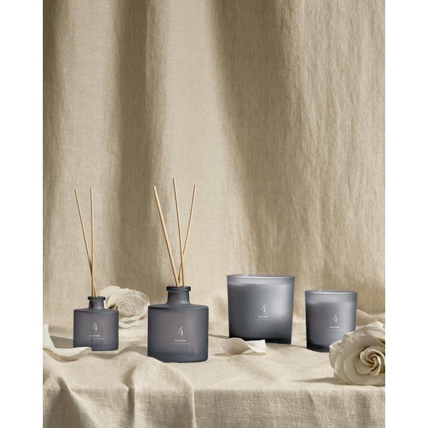 Illatos gyertya égési idő 20 ó Cozy Cashmere – Kave Home-image-2