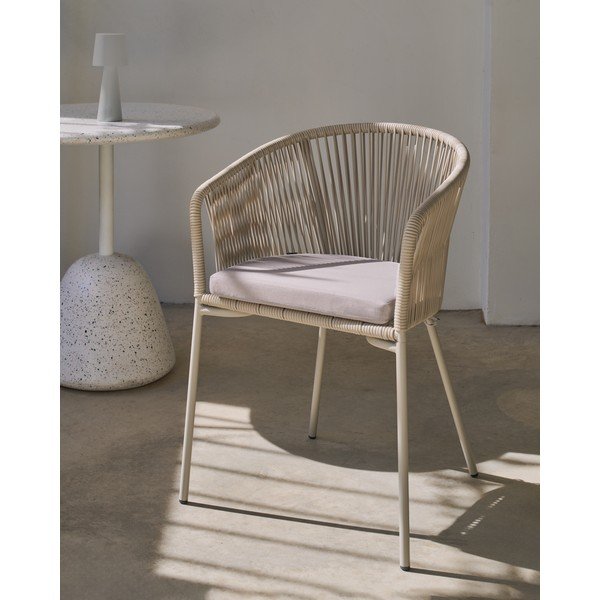 Krémszínű fém-párnázott kerti szék Yanet – Kave Home-image-1