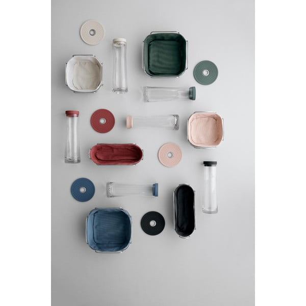 Aqua bézs vizespalack szilikon kupakkal, 1 l - Blomus-image-1