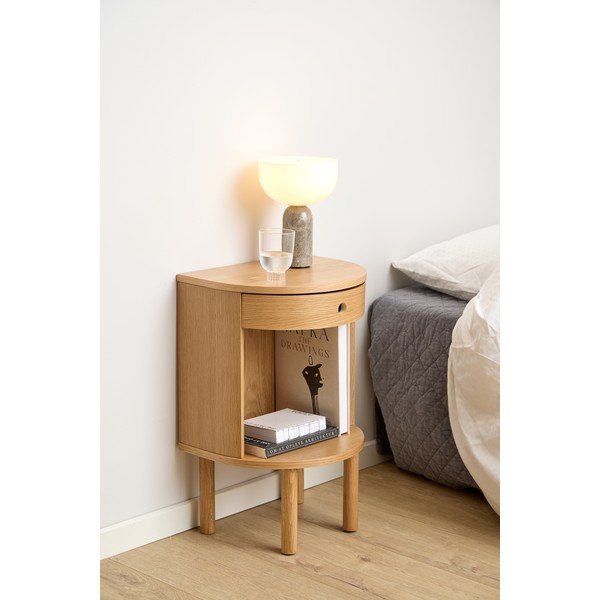 Világos natúr színű éjjeliszekrény tölgyfa dekorral Paron – Actona-image-1
