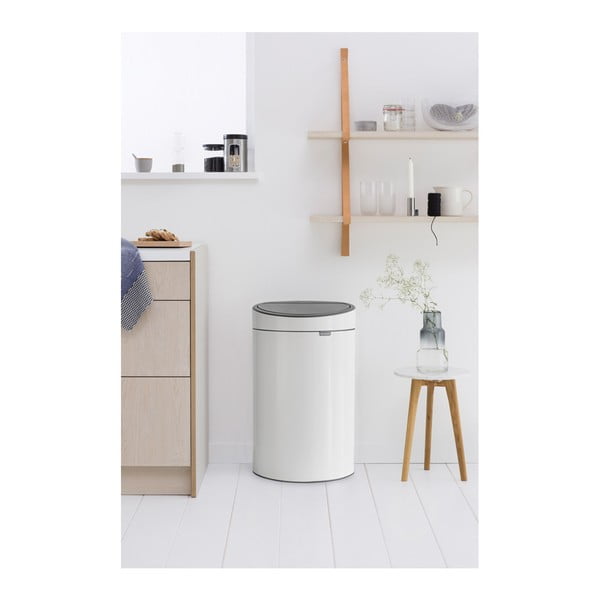 Fehér acél érintésre nyíló szemetes 40 l Touch Bin – Brabantia-image-1