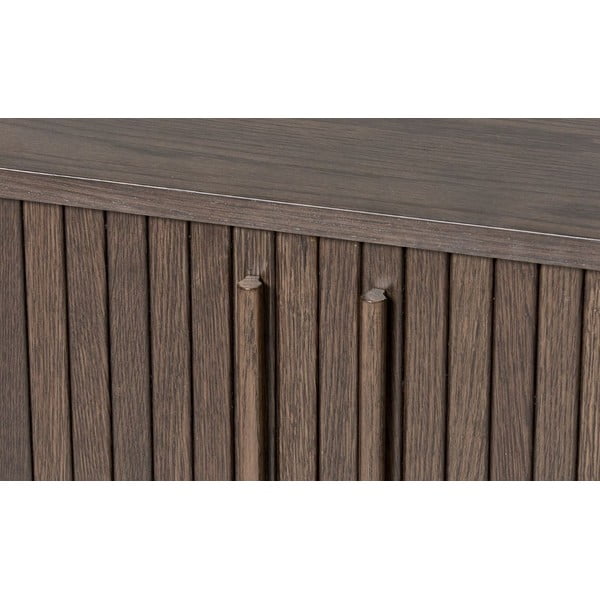 Barna komód tolóajtóval, tölgyfa dekorral 140x76x45 cm Meta – Unique Furniture-image-3