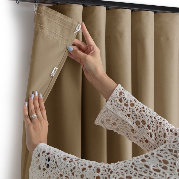 Bézs bársony dimout (részleges sötétítő) függöny 200x175 cm Velto – Filumi-image-3