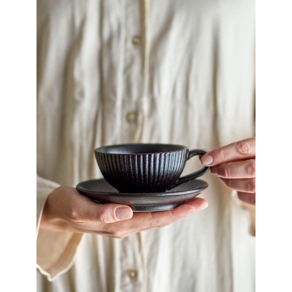 Fekete kerámia csésze cappucinóhoz 200 ml Neri – Bloomingville-image-3