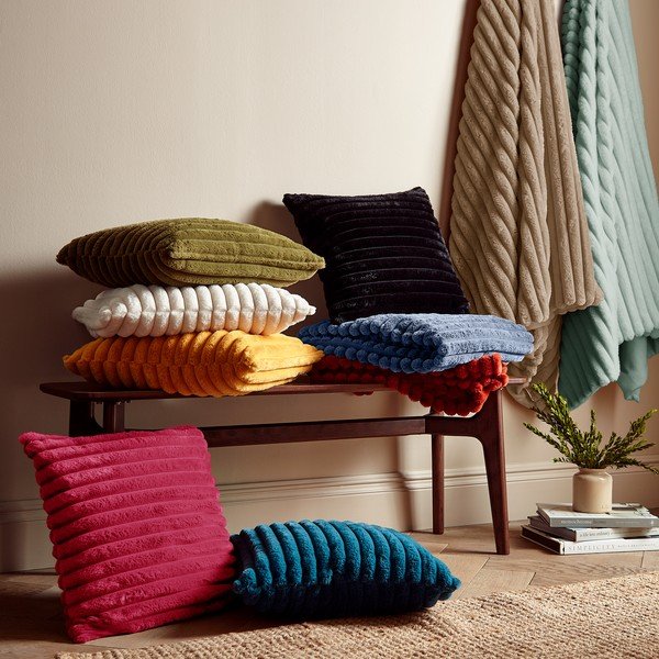 Kék mikroplüss takaró 130x170 cm Cosy Ribbed – Catherine Lansfield-image-4
