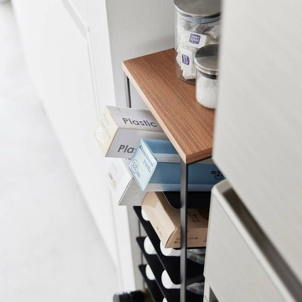 Fekete fém bortartó polcos állvány, palackok száma 16 20x88,5x19 cm Tower – YAMAZAKI-image-2