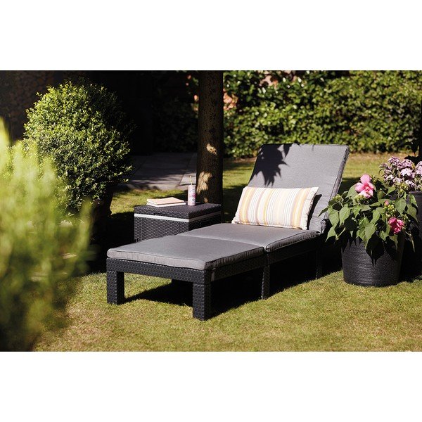Sötétszürke párnázott-műrattan állítható kerti napozóágy Daytona – Keter-image-1