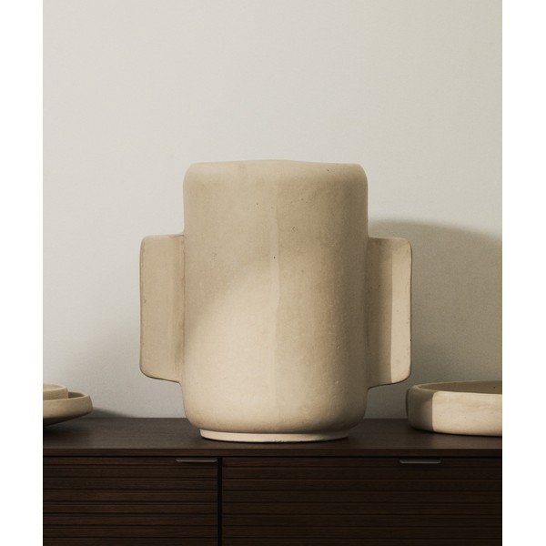 Krémszínű papírmasé váza (magasság 38 cm) Mireni – Kave Home-image-1