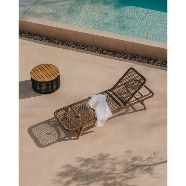 Barna tömörfa-fém kerti napozóágy Dandara – Kave Home-image-1