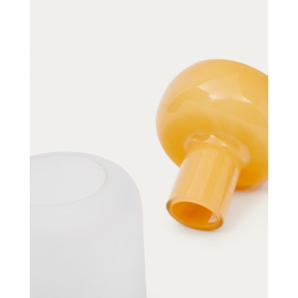 Sárga üveg váza (magasság 30,5 cm) Kelse – Kave Home-image-3