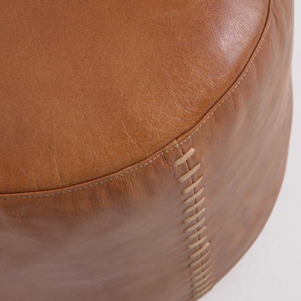 Cesia konyakbarna bőr puff - Kave Home-image-1