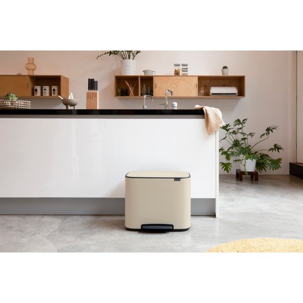 Bézs acél pedálos szemetes 36 l Bo – Brabantia-image-1