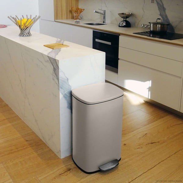 Szürkésbarna acél pedálos szemetes 50 l   Akira – Spirella-image-1