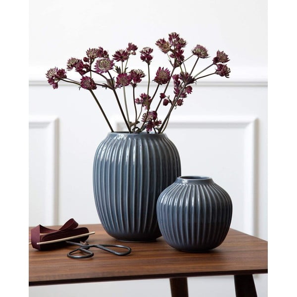 Hammershoi antracitszürke agyagkerámia váza, magasság 12,5 cm - Kähler Design-image-1