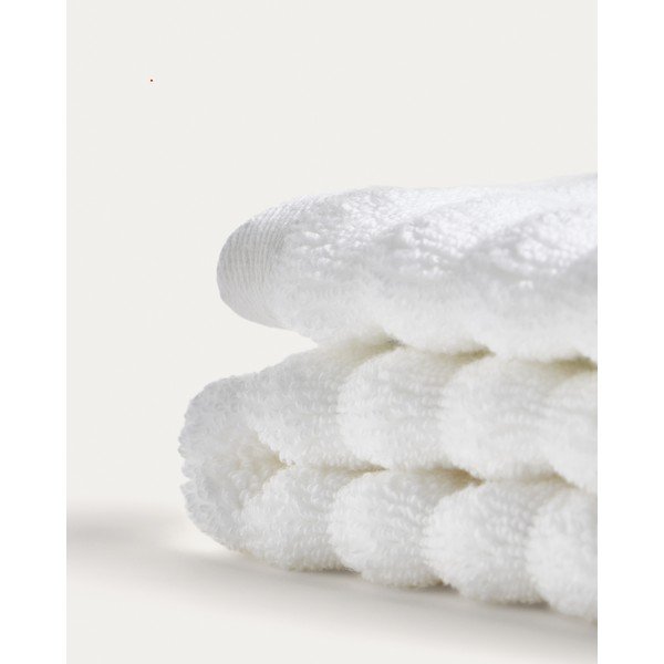 Fehér frottír pamut törölköző 50x90 cm Navira – Kave Home-image-4