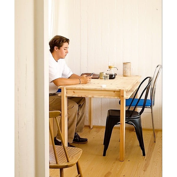 Borovi fenyő étkezőasztal 75x134 cm Tuck – Karup Design-image-1