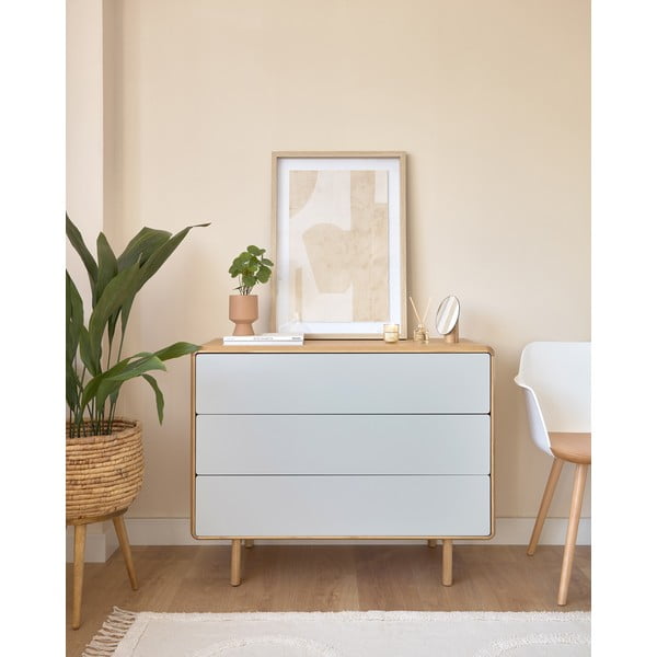 Szürke-natúr színű komód kőrisfa dekorral 99x78,5x42 cm Anielle – Kave Home-image-1