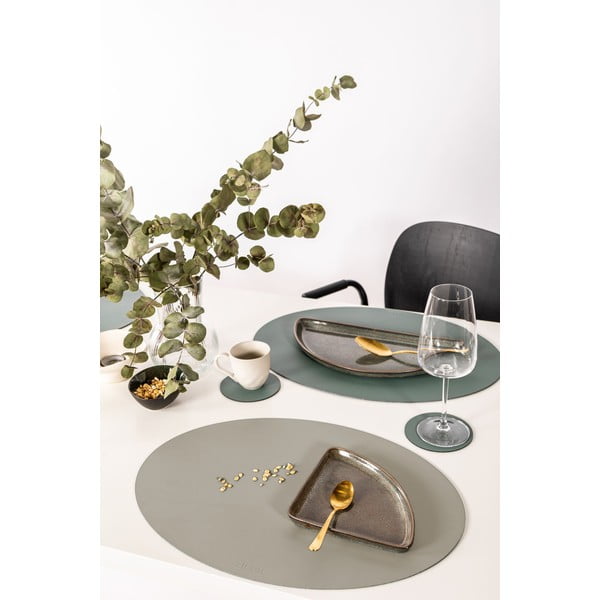 Titan szürkésbézs tányéralátét újrahasznosított bőrből, 33 x 45 cm - ZicZac-image-1