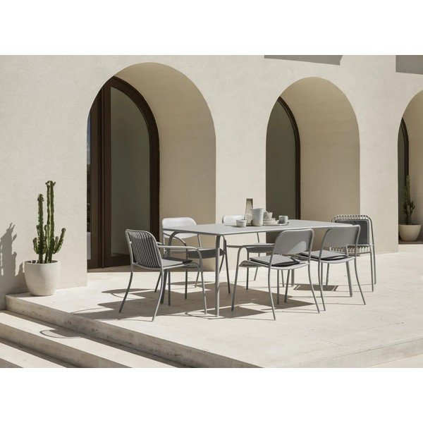 Világosszürke fém kerti szék Yua Wire – Blomus-image-4