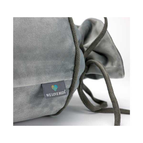 Silver Candy szürke párnahuzat, ⌀ 20 x 58 cm - WeLoveBeds-image-4