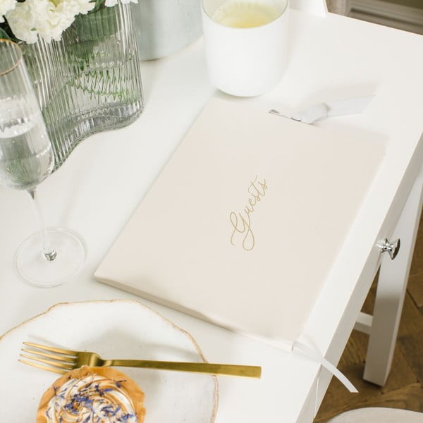 Vendégkönyv 52 oldal – Busy B-image-1