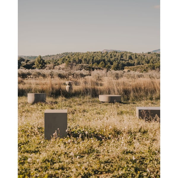 Kerek kerti tárolóasztal ø 32 cm Garbet – Kave Home-image-3