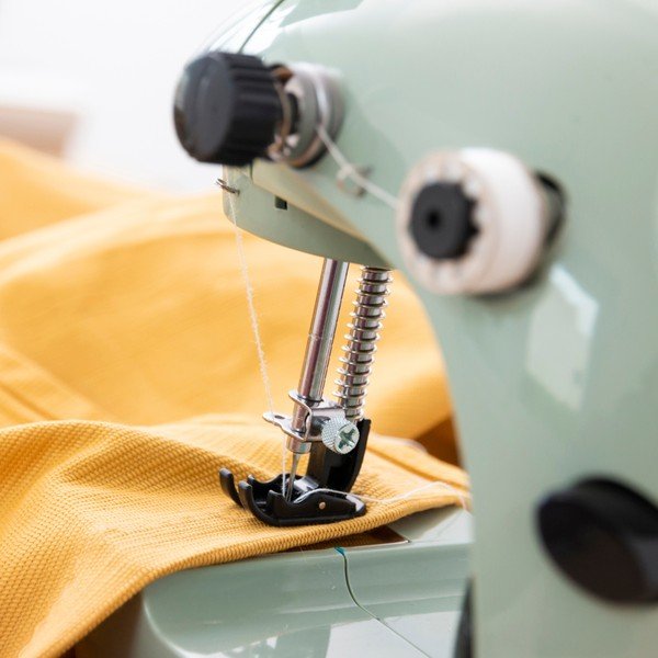 Sewing Machine zöld varrógép - InnovaGoods-image-1