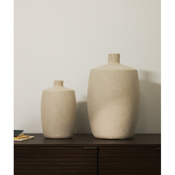 Krémszínű papírmasé váza (magasság 26 cm) Mireni – Kave Home-image-1