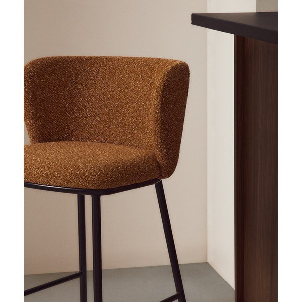 Terrakotta színű kárpitozott bárszék (ülésmagasság 65 cm) Ciselia – Kave Home-image-2