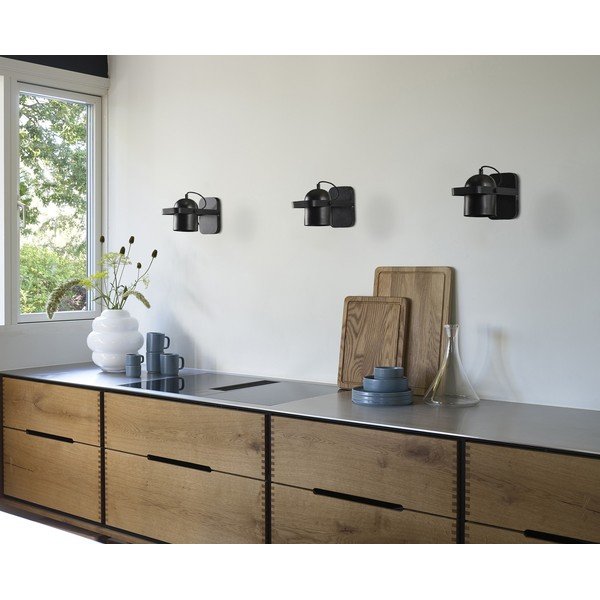 Fekete konnektorhoz csatlakoztatható fém fali lámpa hajlítható szerkezettel Nesvik – Villa Collection-image-3