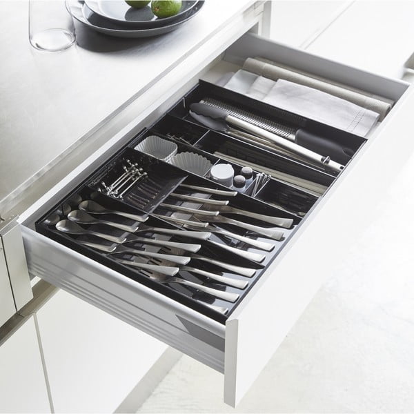 Fekete műanyag evőeszköztartó fiókba 47,5 x 35 cm - YAMAZAKI-image-1