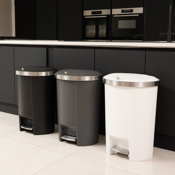 Szürke műanyag pedálos szemetes 50 l – Addis-image-3