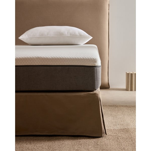 Közepes keménységű hab matrac 150x190 cm Eva – Kave Home-image-1
