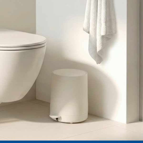 Krémszínű műanyag pedálos szemetes 5 l Fablo – Wenko-image-2