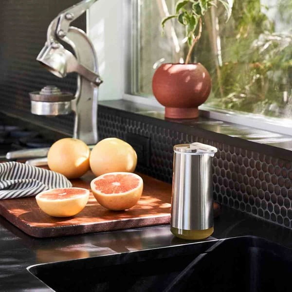 Szürke acél automata szappanadagoló 266 ml - simplehuman-image-4