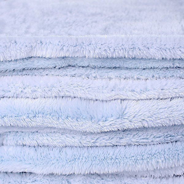 Fluff BabyBlue világoskék mikroszálas takaró, 170 x 210 cm - DecoKing-image-2
