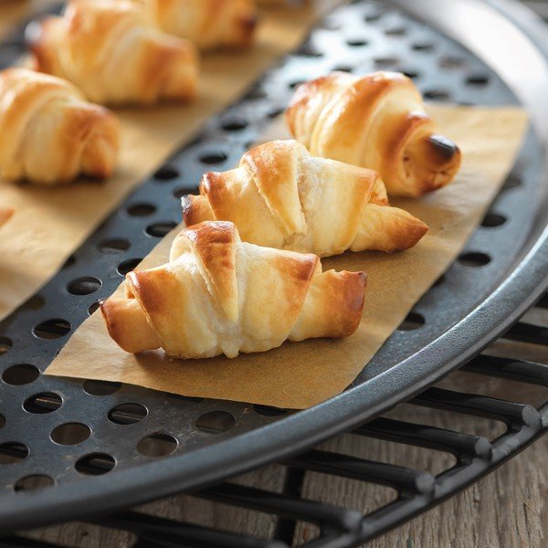 Perforált grillező lap – Outdoorchef-image-1