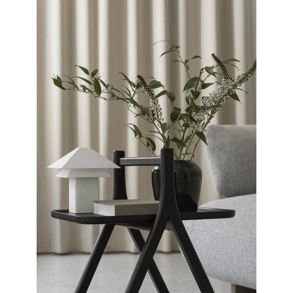 Fehér LED dimmelhető asztali lámpa fém búrával (magasság 33,5 cm) Sanaka – Blomus-image-2