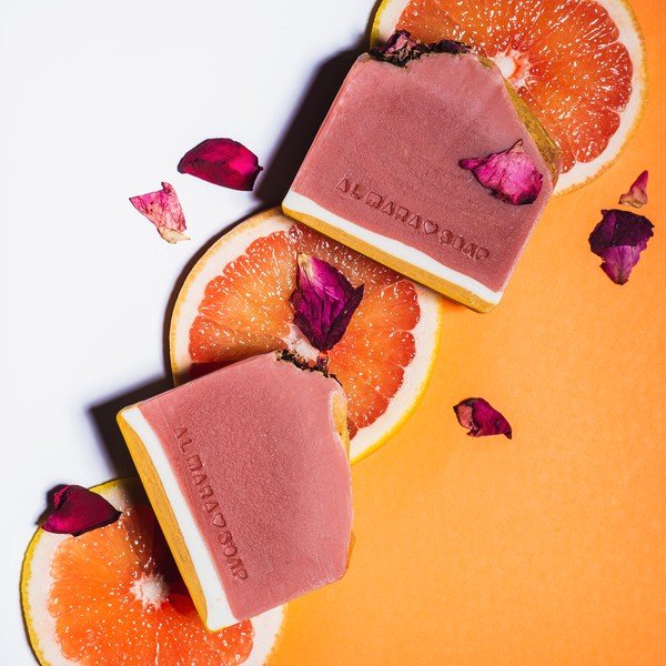 Rózsaszín grapefruit kézzel készített természetes szappan - Almara Soap-image-1