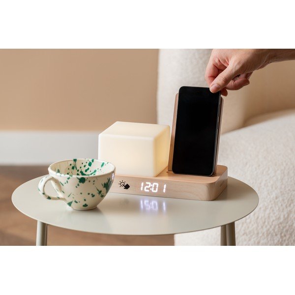 Digitális-asztali ébresztőóra vezeték nélküli töltővel Retro LED Night Light – Karlsson-image-1