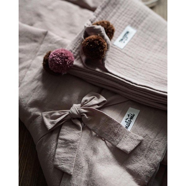 Konyakbarna muszlin gyerek takaró 100x140 cm Pompon – Malomi Kids-image-1