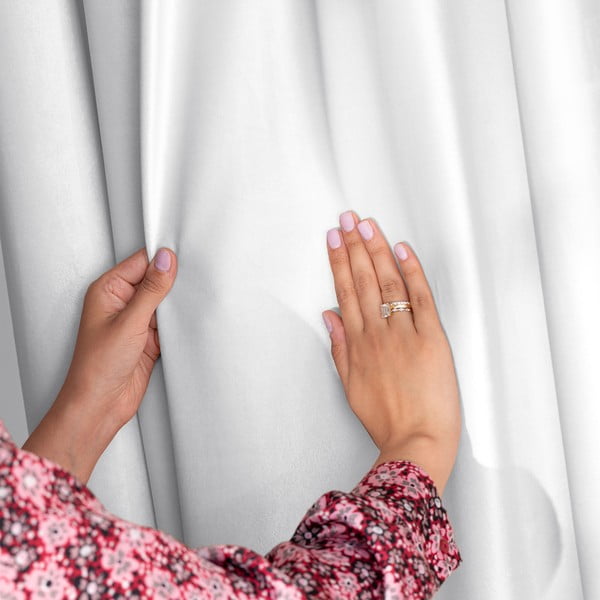 Fehér bársony dimout (részleges sötétítő) függöny 140x270 cm Eyelets – Restilo-image-3