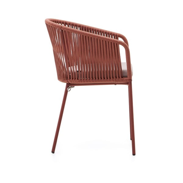 Terrakotta színű fém-párnázott kerti szék Yanet – Kave Home-image-4