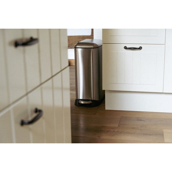 Ezüstszínű rozsdamentes acél pedálos szemetes 12 l Design – Wenko-image-1