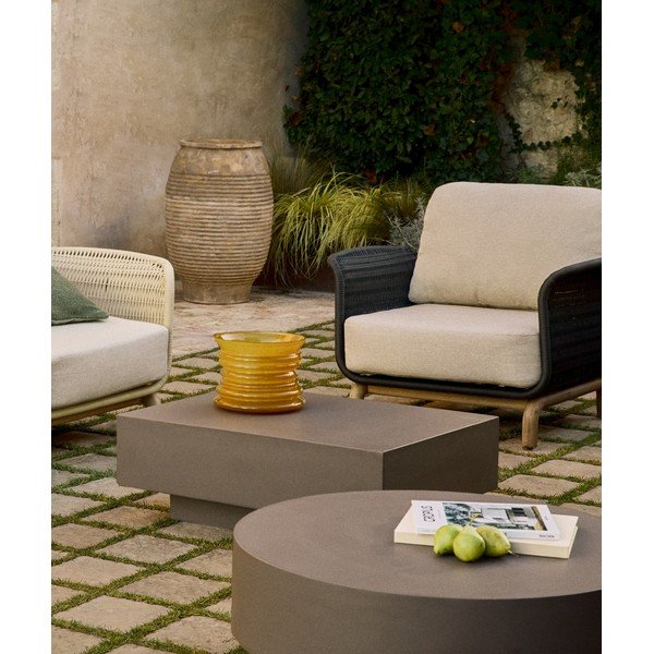 Beton kerti dohányzóasztal 60x80 cm Rustella – Kave Home-image-1