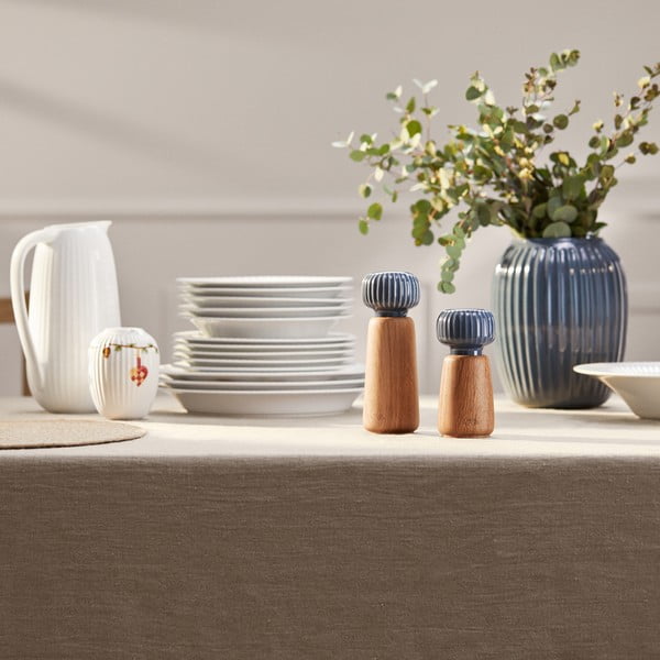 Hammershoi tölgyfa fűszerörlő, antracitszürke porcelán részletekkel, magasság 13 cm - Kähler Design-image-1