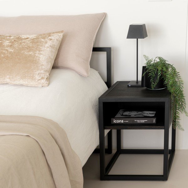 Fekete tölgyfa éjjeliszekrény Diva – Spinder Design-image-1