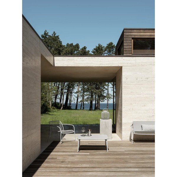 Világosszürke fém kerti fotel Yua Wire – Blomus-image-4