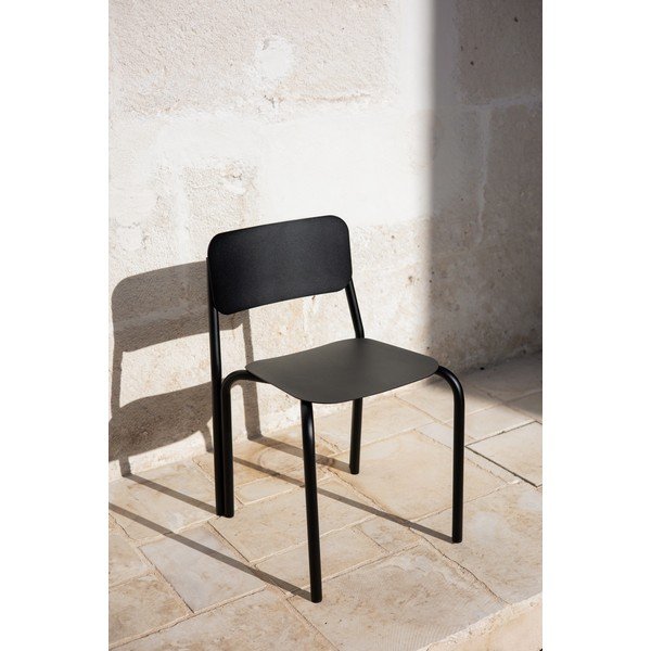 Fekete rakásolható étkezőszék Kei – noo.ma-image-1