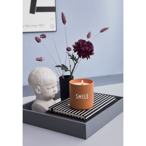 Illatos szójaviasz gyertya Smile – Design Letters-image-1